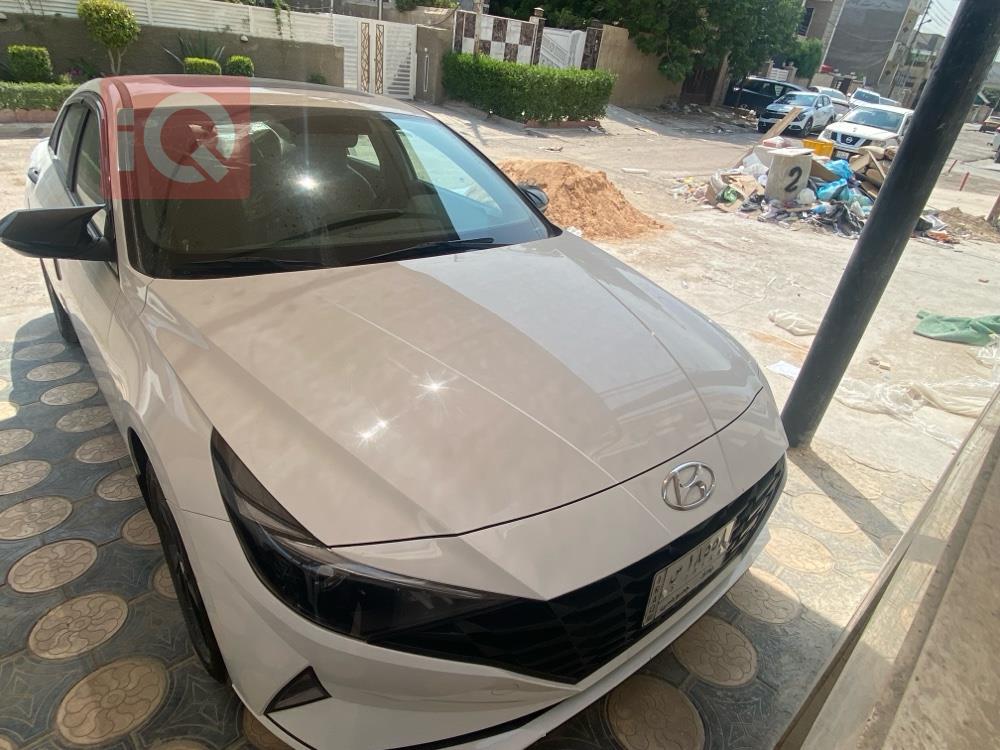 هیوندای ئەلەنترا